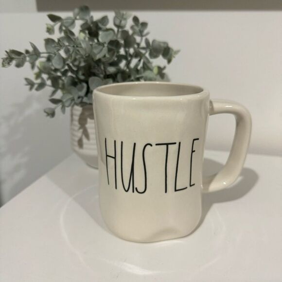 Rae Dunn “HUSTLE” Large‑Letter Mug • Artisan Collection • 16 oz - Picture 1 of 3